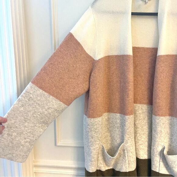 Madewell Kent Colorblock Cardigan in cozy Alpaca Yarn, Gray Pink Green NWOT - Picture 3 of 9